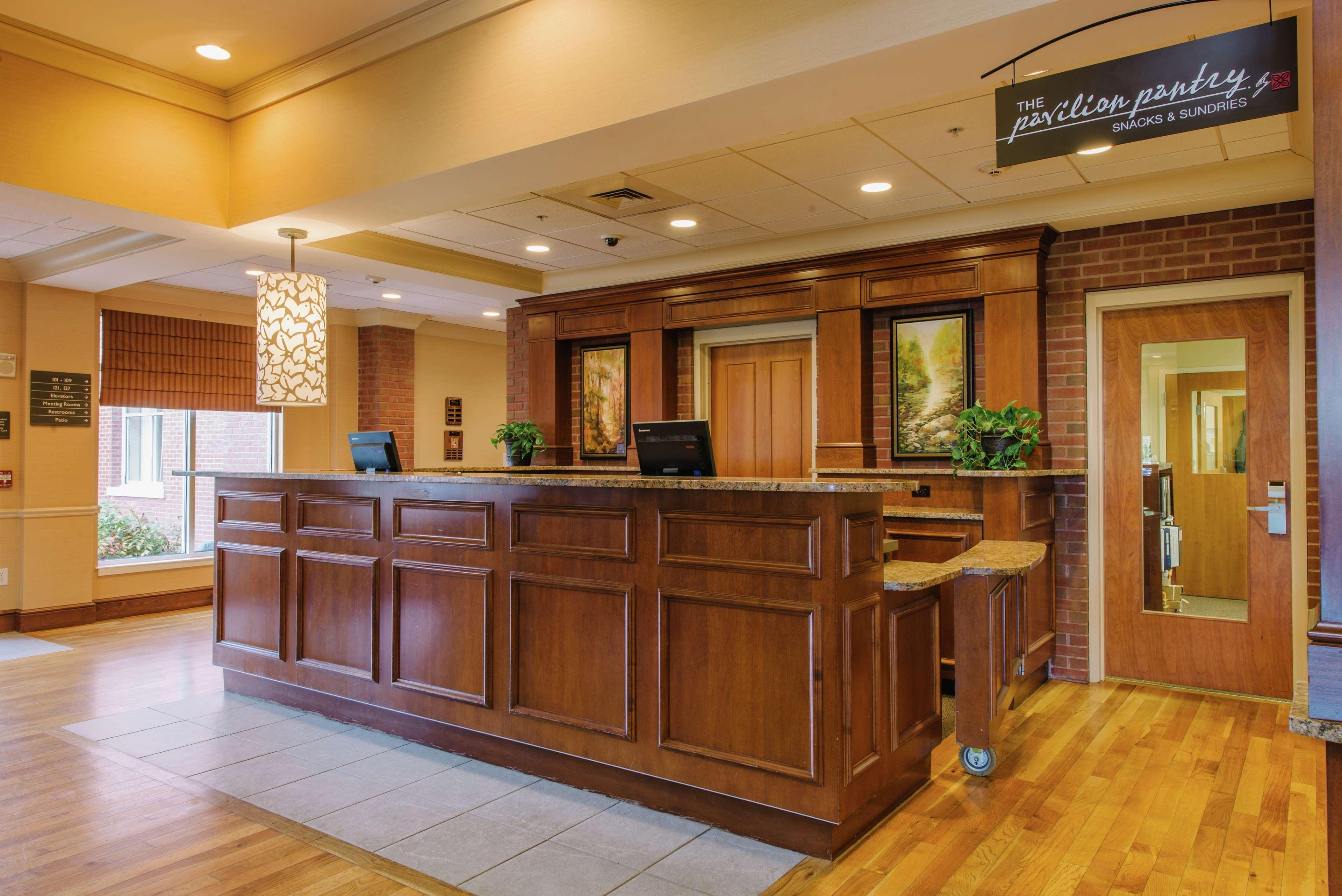 Hilton Garden Inn Manchester Downtown Exterior foto